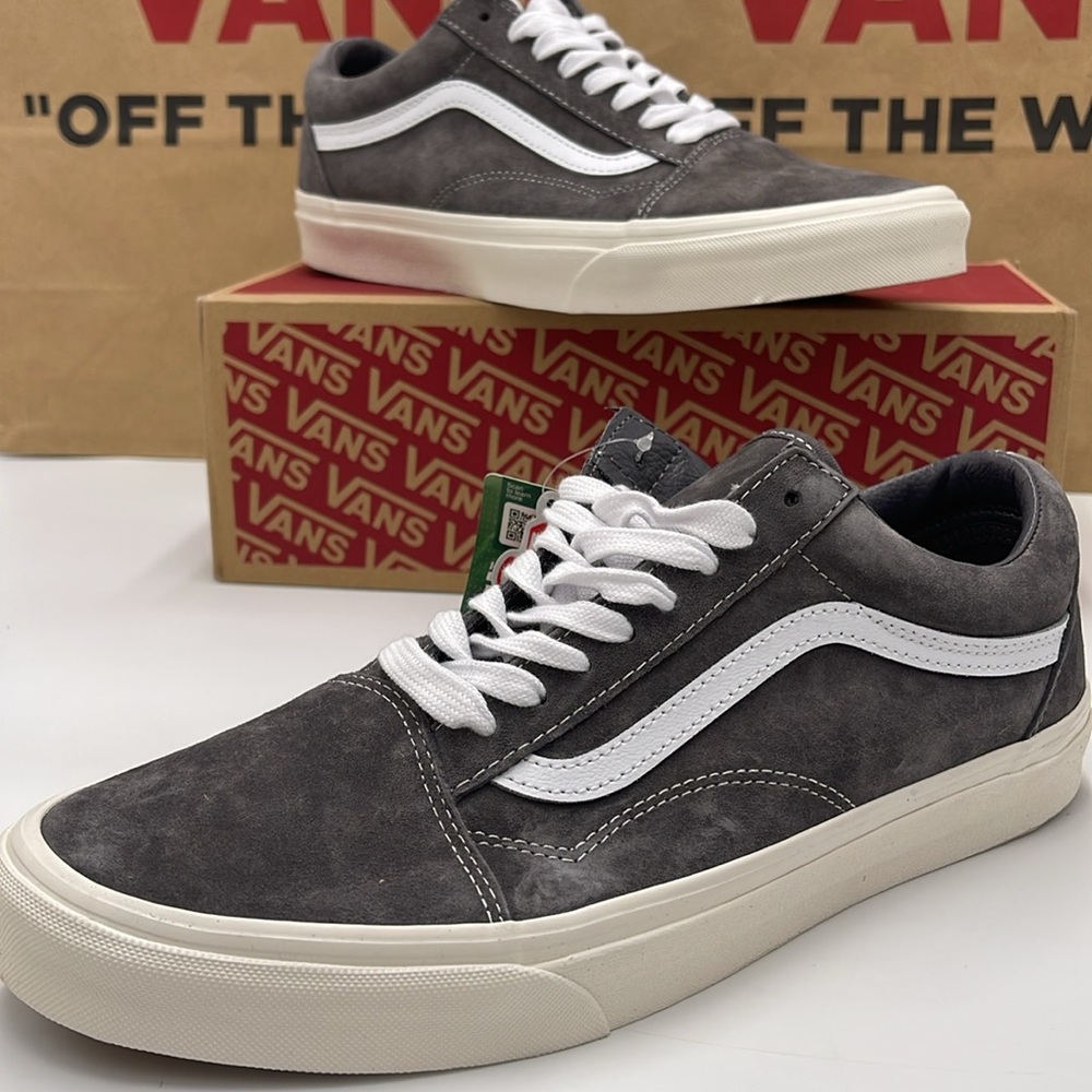 Vans Men’s Old Skool
(Pig Suede) Rabbit/Snow White
VN0A5KRF888 Sneakers - Picture 15 of 16